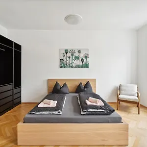 Stylish Near Mariahilferstraße Apartment